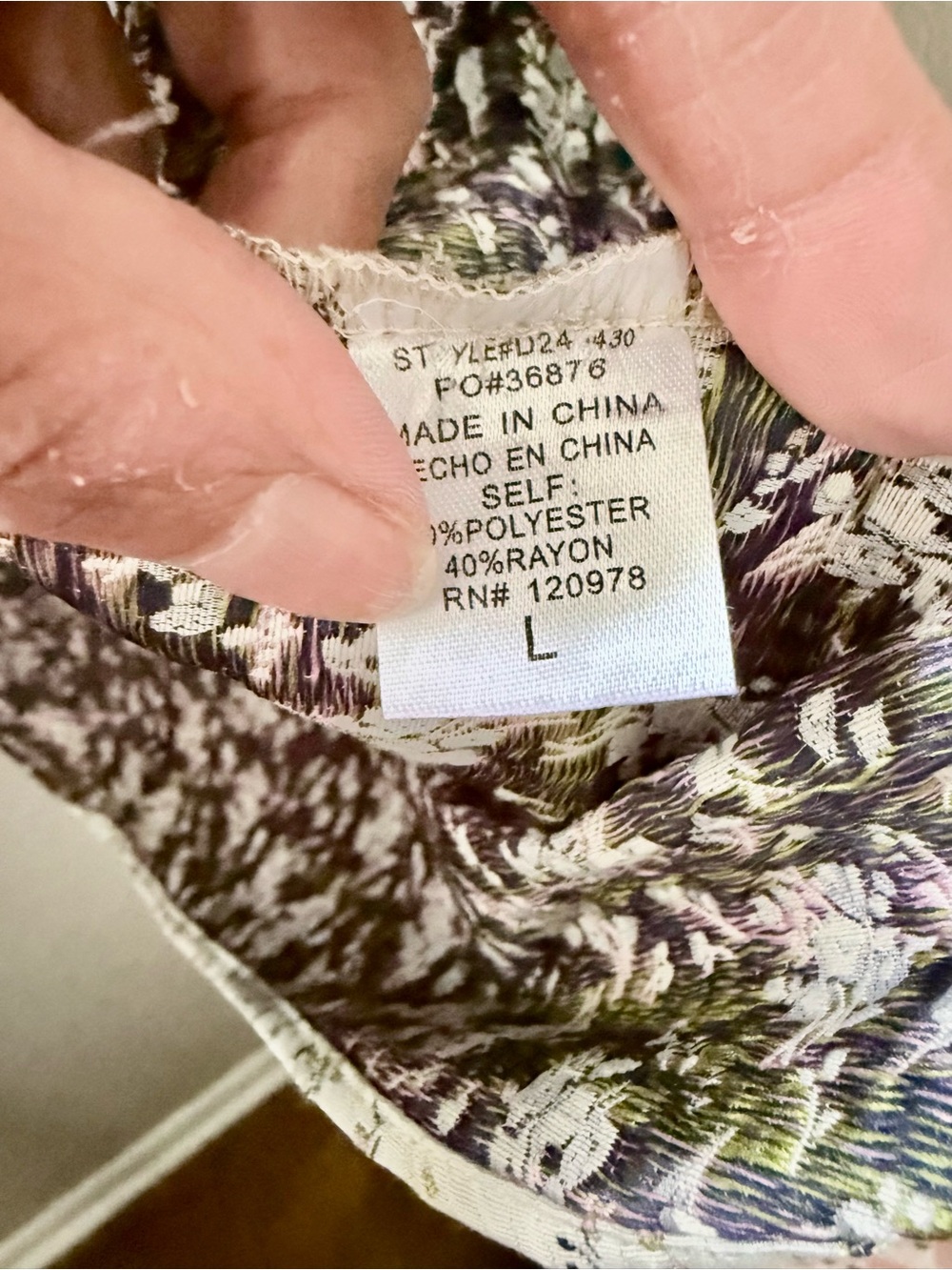 entro Soft Floral Ruffle Collar Dress in Light Gray and White - Picture 6 of 7